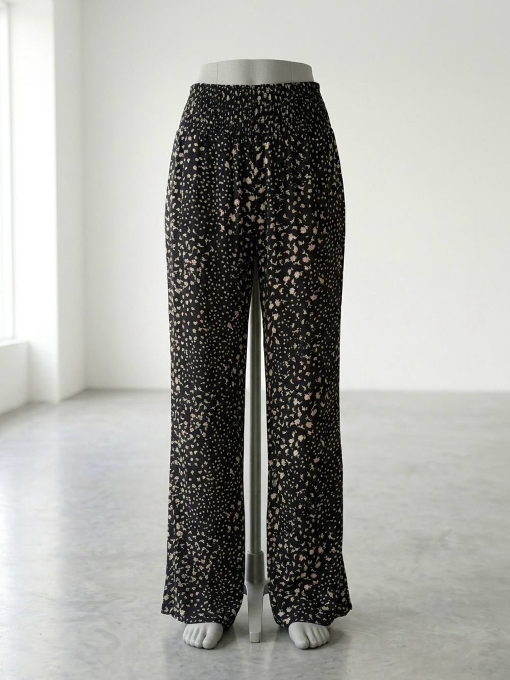 O'Neill Black Wide-Leg Printed Pants